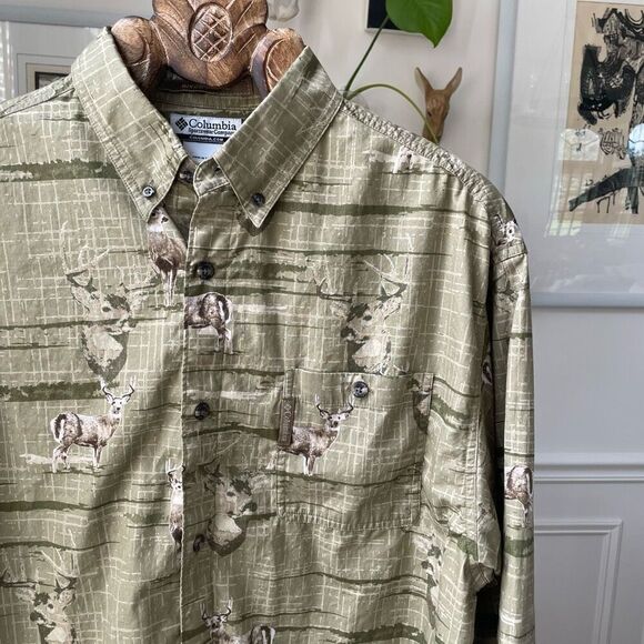 Columbia River Lodge Deer Hunting Button Down Shirt Tan Men's L - Picture 1 of 9